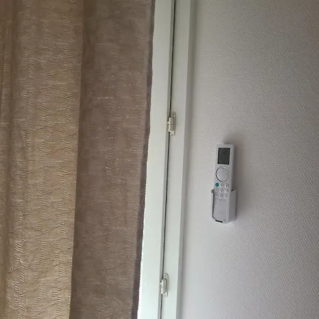 Apartment With Air Conditioning, Private Parking, Balcony, Agen